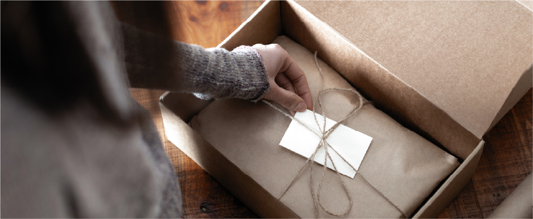 minimalist-packaging.jpg (a minimalist, streamlined packaging)
