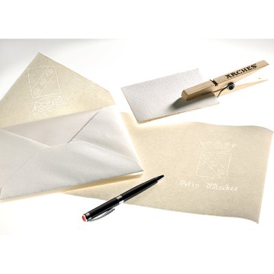 Papier de creation 100 % fibres de coton - Arches Carte de Lunch- papier velin-la teinte naturelle- au grain fin prononce-4 bords franges- Filigrane- Antalis