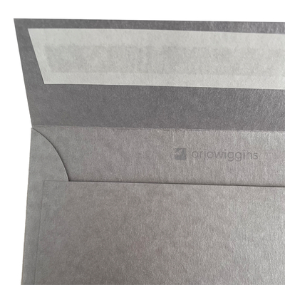 Enveloppe carré - Curious Alchemy - Titanium (Ti)